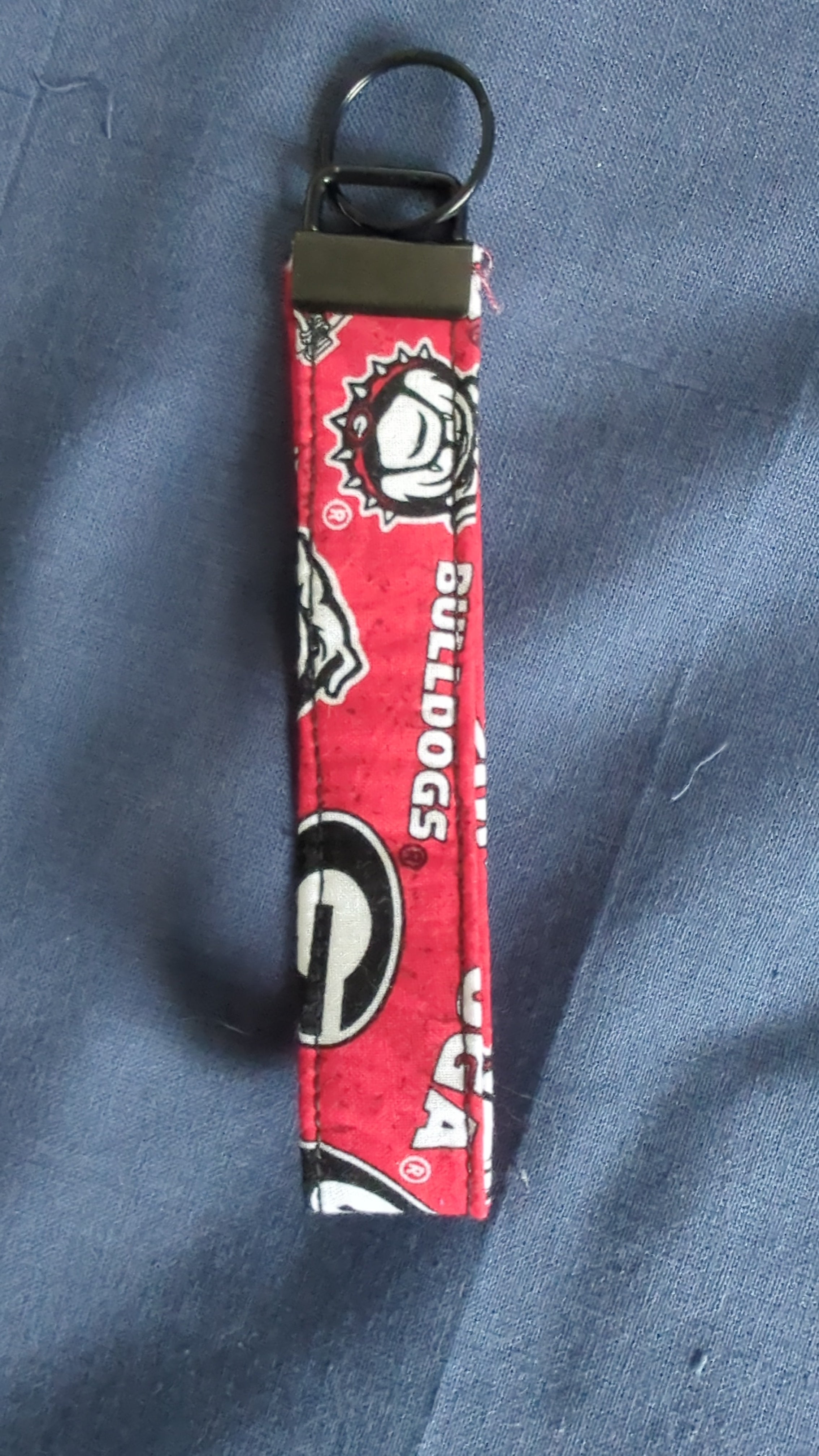 Georgia Bulldog wristlet keychain